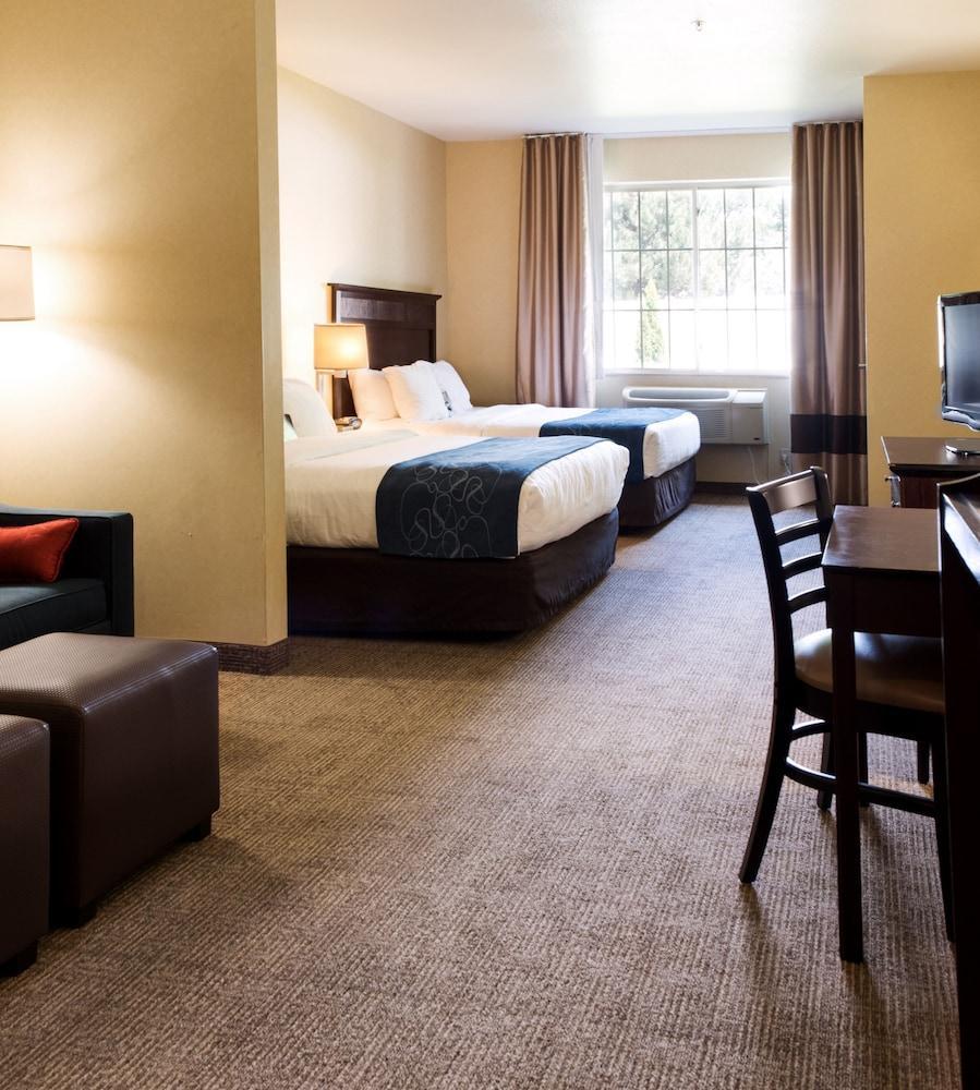 Comfort Suites Lake Geneva East Exteriör bild